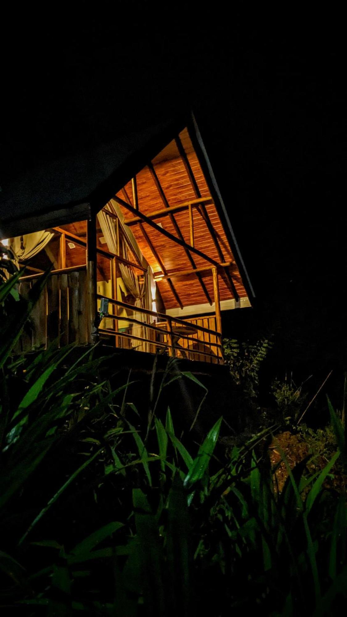 Ella Lovers View Cabins Екстер'єр фото